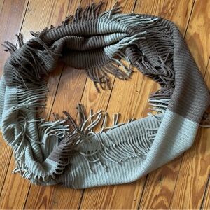 Elegant Brown and Tan Infinity Knit Scarf🧣with Fringe